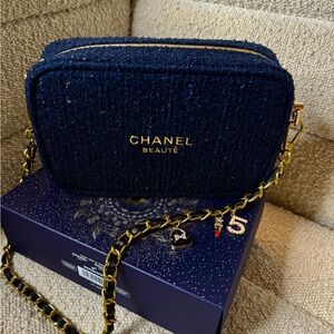 CHANEL Beauté Limited Edition Cosmetic Bag
